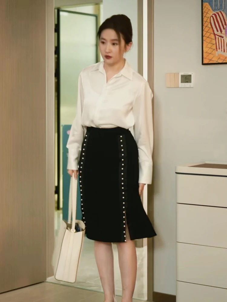 Комплект из юбки и топа Bla Rhinestone с белой блузкой для женщин: летний, в стиле знаменитостей, с высокой талией, А-силуэт, из смесового хлопка
Комплект из юбки и топа Bla Rhinestone с белой блузкой для женщин: летний, в стиле знаменитостей, с высокой талией, А-силуэт, из смесового хлопка