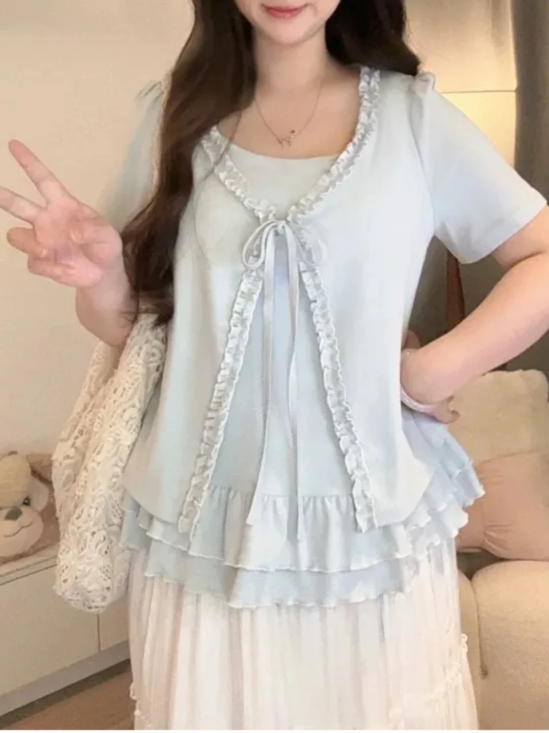 Sweet Style Oversized Blouse Women's Short Sleeve Floral Shirt Summer Slimming Versatile Top Cover up Breathable Polyester
Sweet Style Oversized Blouse Women's Short Sleeve Floral Shirt Summer Slimming Versatile Top Cover up Breathable Polyester