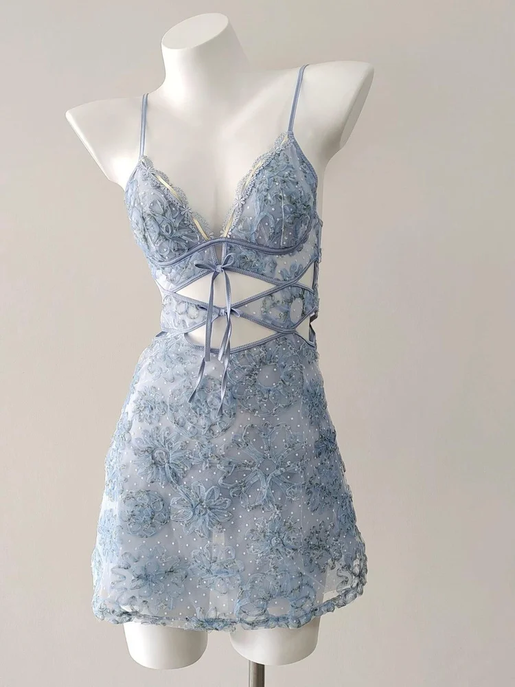 Romantic Floral Summer Women's Sleepwear Sexy Pure Desire with Chest Pad Strap Mesh Lace Hollow out V-neck Short Dress
Romantic Floral Summer Women's Sleepwear Sexy Pure Desire with Chest Pad Strap Mesh Lace Hollow out V-neck Short Dress