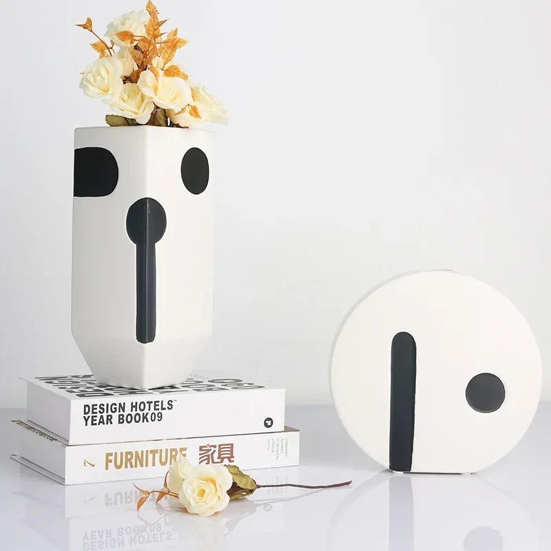 Creative Nordic handicrafts, high-grade ceramic ornaments wholesale, home decoration, soft decoration, vase light luxury
Creative Nordic handicrafts, high-grade ceramic ornaments wholesale, home decoration, soft decoration, vase light luxury