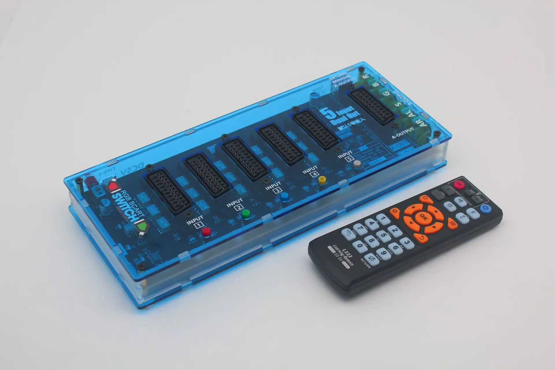 Разветвитель Scart от 5 до 2, видеоконвертер с дистанционным управлением, может достигать высокое разрешение и низкое разрешение на выход в тот же время 
Разветвитель Scart от 5 до 2, видеоконвертер с дистанционным управлением, может достигать высокое разрешение и низкое разрешение на выход в тот же время