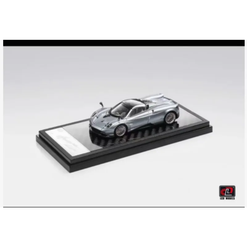 Pre-sale item 1: 64 2026HEC Beijing Exhibition Limited Edition, LCD cast-alloy model car, collectible.
Pre-sale item 1: 64 2026HEC Beijing Exhibition Limited Edition, LCD cast-alloy model car, collectible.