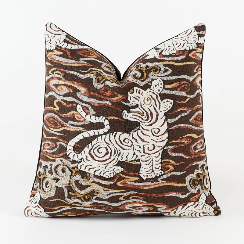 Vintage-style high-end jacquard decorative pillowcase, hotel headboard living room sofa retro tiger pattern cushion cover
Vintage-style high-end jacquard decorative pillowcase, hotel headboard living room sofa retro tiger pattern cushion cover