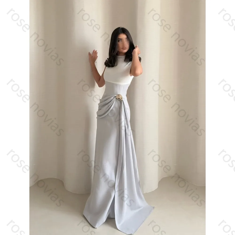 Customized Gray and White Formal Evening Gown with High Neckline Sleeveless Design Waist Draping Gold Embellishment for Gala
Customized Gray and White Formal Evening Gown with High Neckline Sleeveless Design Waist Draping Gold Embellishment for Gala