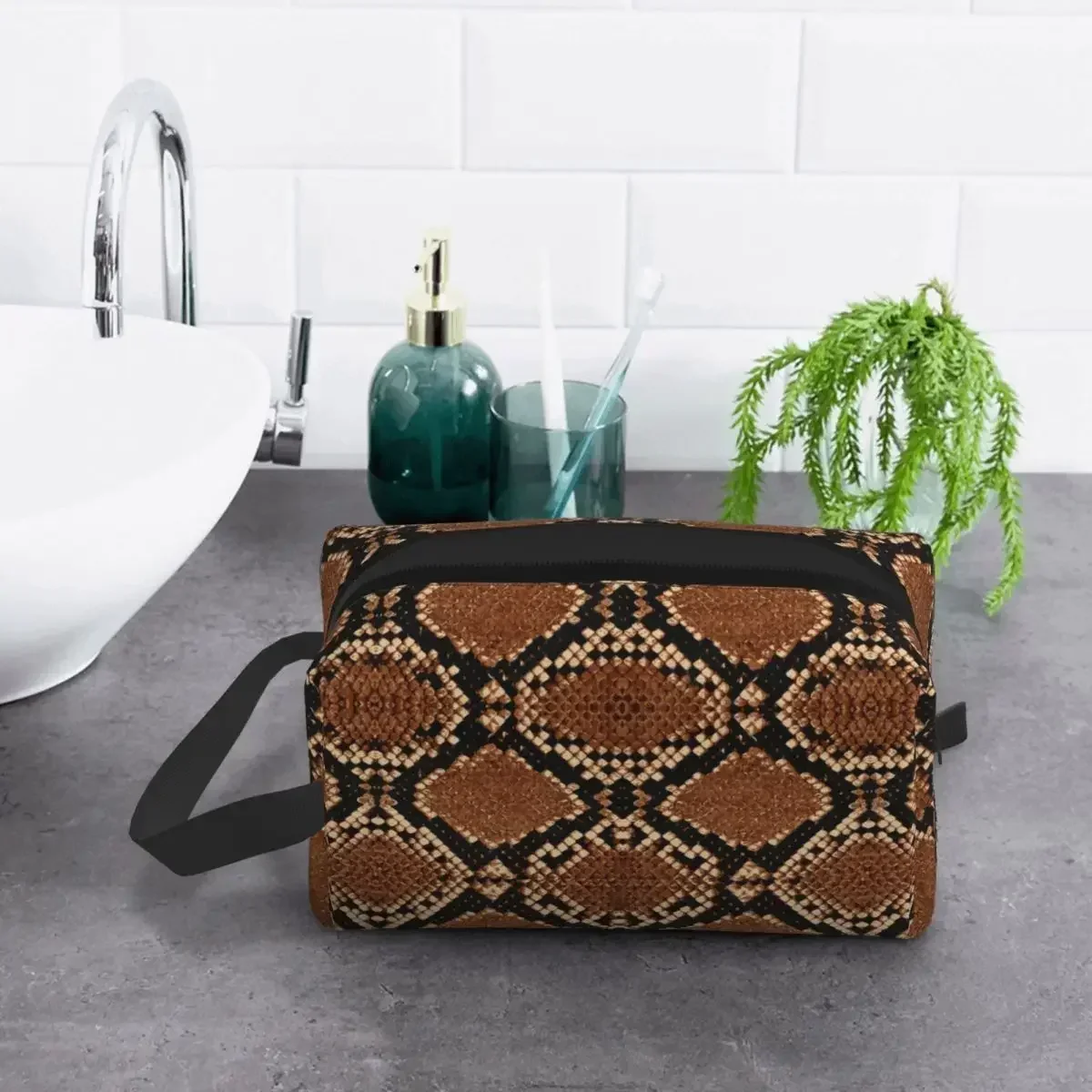 Travel Snakeskin Toiletry Bag Fashion Snakeskin Texture Print Cosmetic Makeup Organizer for Women Beauty Storage Dopp Kit Case
Travel Snakeskin Toiletry Bag Fashion Snakeskin Texture Print Cosmetic Makeup Organizer for Women Beauty Storage Dopp Kit Case
