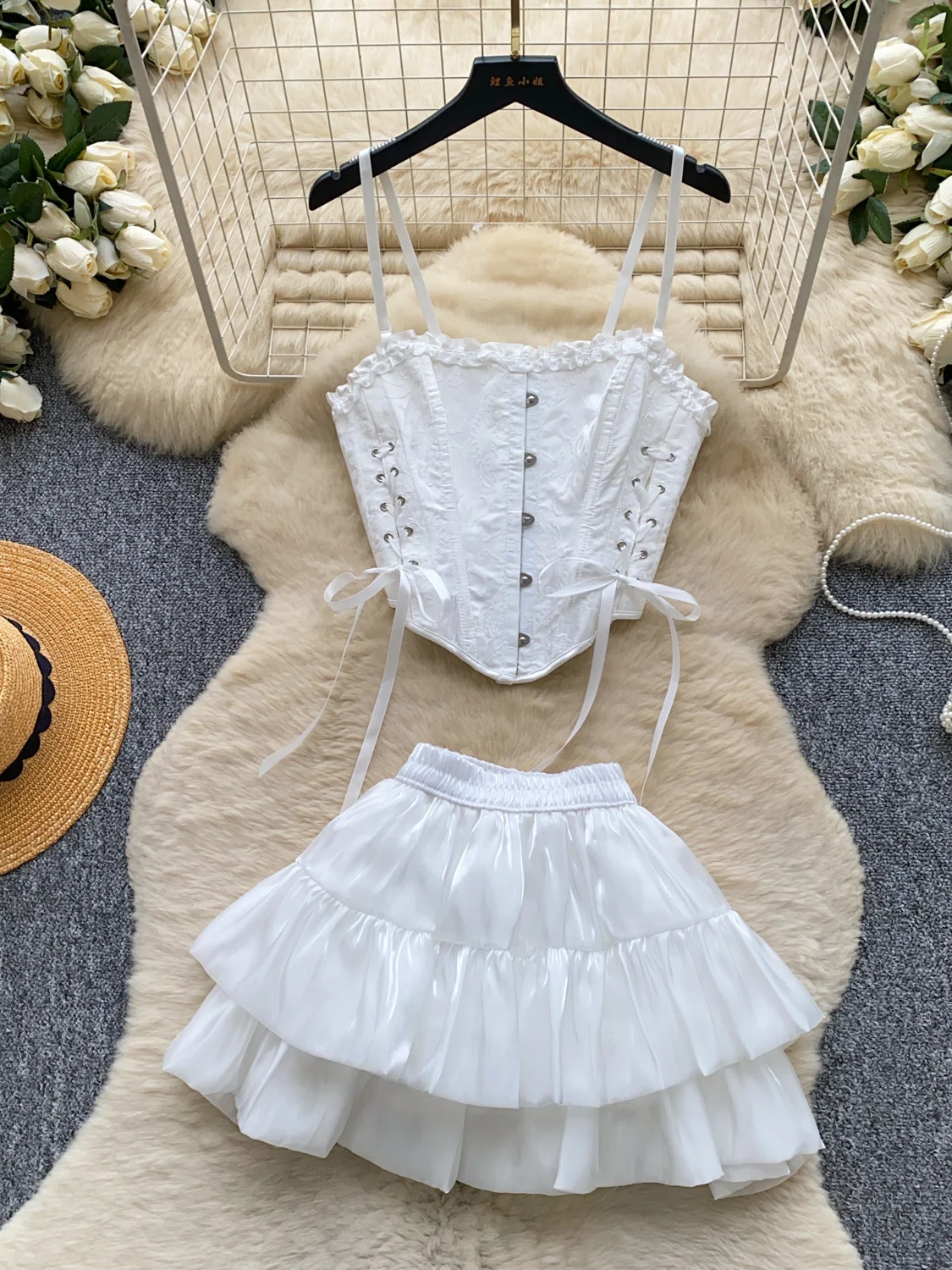 Sweet Style White Lace Strap Cake Skirt Women's Summer Slimming Small Size Two-Piece Set Commute Style Casual Wear Office Fri...
Sweet Style White Lace Strap Cake Skirt Women's Summer Slimming Small Size Two-Piece Set Commute Style Casual Wear Office Fri...