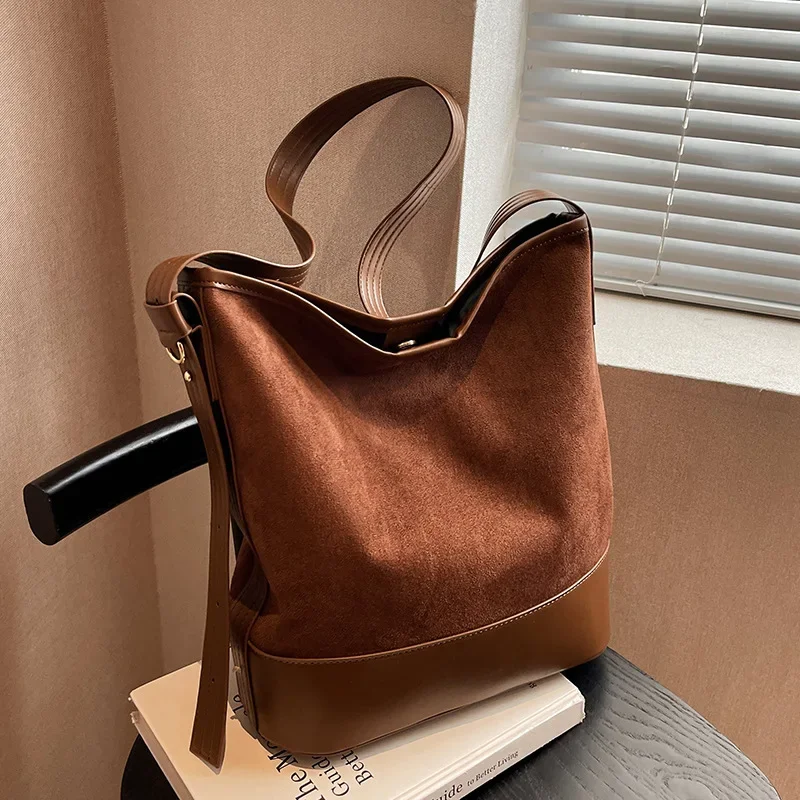Women Vegan Handbags PU Leather Zipper Ladies Large Tote Female Square Shoulder New Fashion Crossbody Bags
Women Vegan Handbags PU Leather Zipper Ladies Large Tote Female Square Shoulder New Fashion Crossbody Bags