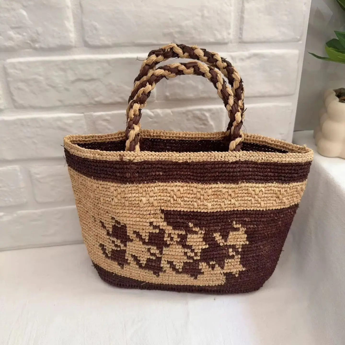 Handmade Luxury Raffia Beach Bag Women Summer Boho Straw Tote Large Capacity Woven Crochet Handbag for Lady
Handmade Luxury Raffia Beach Bag Women Summer Boho Straw Tote Large Capacity Woven Crochet Handbag for Lady