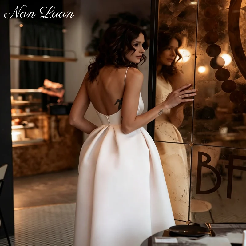 2026 Styles Spaghetti Strap Square Neck Satin Midi Wedding Dress Heart Open Back Vestidos de Novia Customized
2026 Styles Spaghetti Strap Square Neck Satin Midi Wedding Dress Heart Open Back Vestidos de Novia Customized