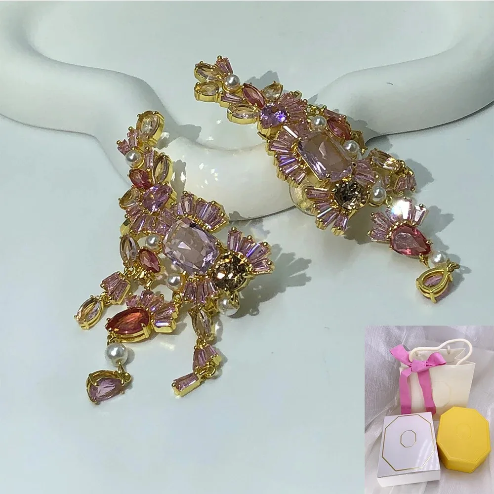 2024 New Gema Mixed Cut Pink Flower Clip Earrings Plated Gold Birthday Party Romantic Gift
2024 New Gema Mixed Cut Pink Flower Clip Earrings Plated Gold Birthday Party Romantic Gift