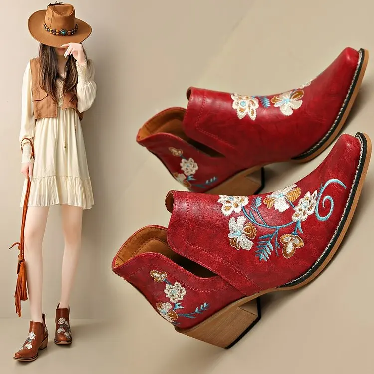 Embroidered Women's Boots, Vintage Literary Style, Retro Leather Embroidered Denim, Chunky Heel, Western-style Short Boots
Embroidered Women's Boots, Vintage Literary Style, Retro Leather Embroidered Denim, Chunky Heel, Western-style Short Boots