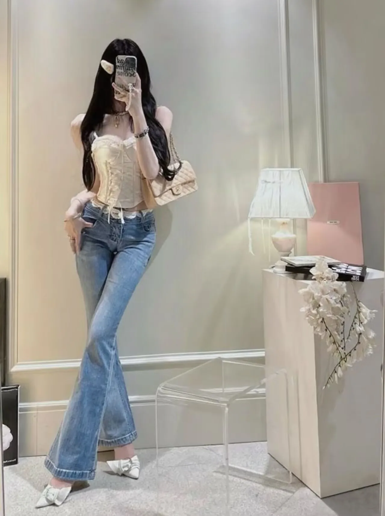 Romantic Spring Light Blue Mid-Low Waist Flared Jeans Lace Trim Long Pants Original Design Casual High Waist Wide Leg Pants
Romantic Spring Light Blue Mid-Low Waist Flared Jeans Lace Trim Long Pants Original Design Casual High Waist Wide Leg Pants