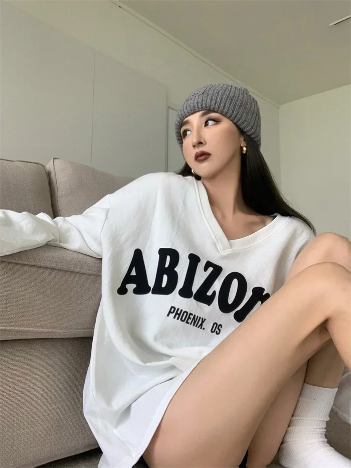 American Sle Oversize Spring Long-Sleeved T-shirt Women's Loose Large Size Cotton V-neck Base Shirt Top Street Fashion Y2K Brand
American Sle Oversize Spring Long-Sleeved T-shirt Women's Loose Large Size Cotton V-neck Base Shirt Top Street Fashion Y2K Brand