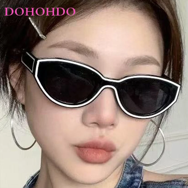 Retro Cat Eye Small Frame Women Sunglasses Vintage Brand Designer Trendy Men Sun Glasses Summer Driving Travelling Eyewear UV400
Retro Cat Eye Small Frame Women Sunglasses Vintage Brand Designer Trendy Men Sun Glasses Summer Driving Travelling Eyewear UV400