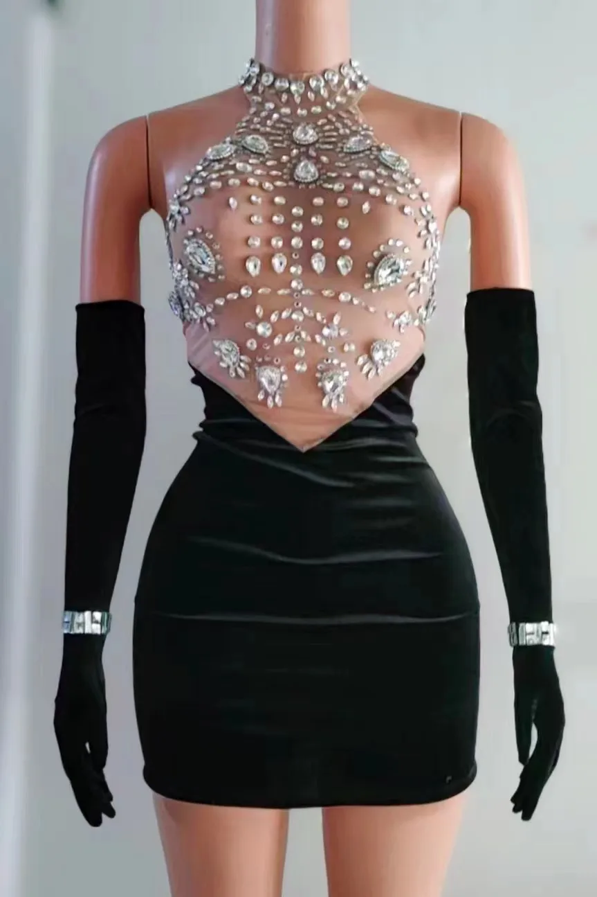Rhinestone Dress Shoulder Chain ShowFlashing Wearing Diamond Chest HangingNeck Sling Drill Vest Bar DS Costume
Rhinestone Dress Shoulder Chain ShowFlashing Wearing Diamond Chest HangingNeck Sling Drill Vest Bar DS Costume