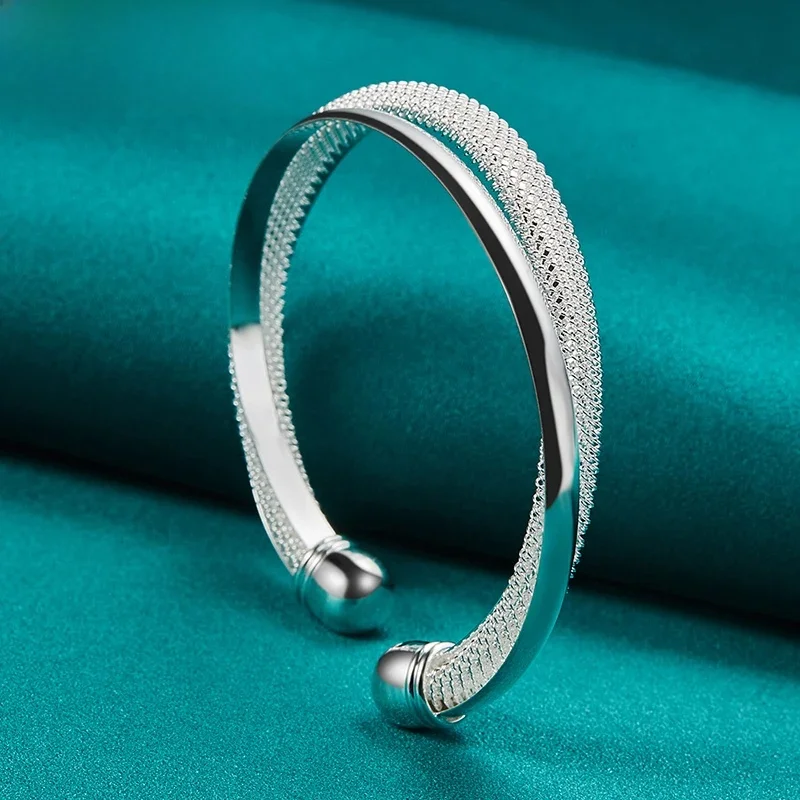 2025 New Hot Selling 925 Pure Silver Smooth Mesh Bracelet, Suitable For Wedding And Engagement Jewelry For Men And Women
2025 New Hot Selling 925 Pure Silver Smooth Mesh Bracelet, Suitable For Wedding And Engagement Jewelry For Men And Women