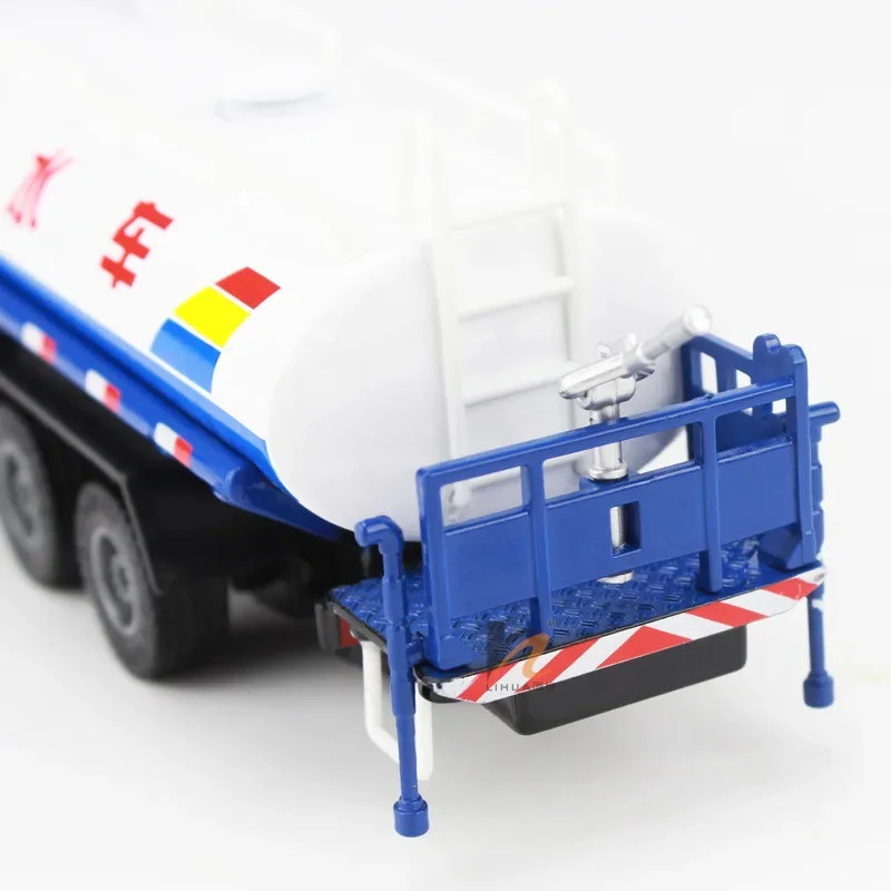 Новый 1:50 набор автомобилей для полива из сплава, коллекция моделей строительной техники, дорожный спринклер, имитация разбрызгивания, детская подарочная игрушка
Новый 1:50 набор автомобилей для полива из сплава, коллекция моделей строительной техники, дорожный спринклер, имитация разбрызгивания, детская подарочная игрушка