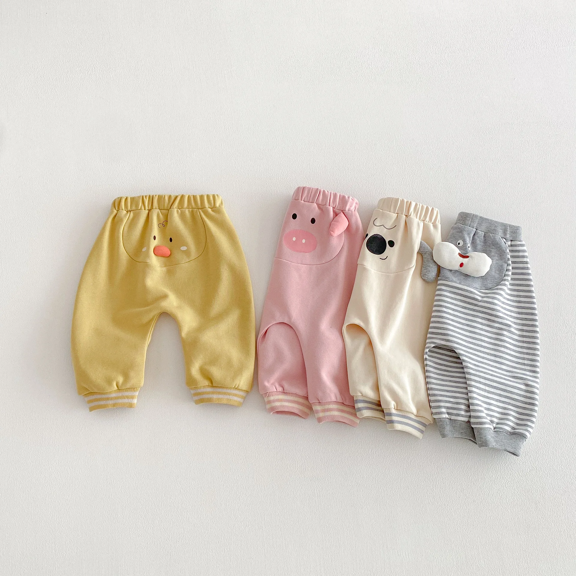 Baby Cartoon Pants 2026 New Spring Girls' Super Cute Korean Edition Casual Pants Boys' Stylish Spring Dress Pants
Baby Cartoon Pants 2026 New Spring Girls' Super Cute Korean Edition Casual Pants Boys' Stylish Spring Dress Pants