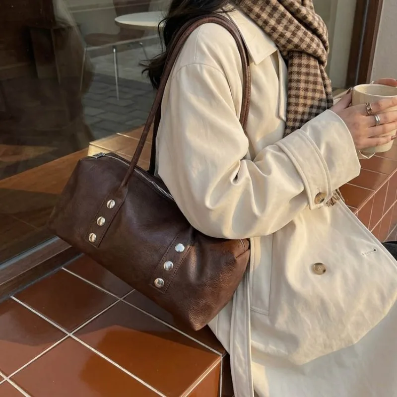 Women's Everyday Style Vintage Washed Leather Horizontal Shoulder Bag, for Work, Travel, Daily Commute & Casual Street Style
Women's Everyday Style Vintage Washed Leather Horizontal Shoulder Bag, for Work, Travel, Daily Commute & Casual Street Style