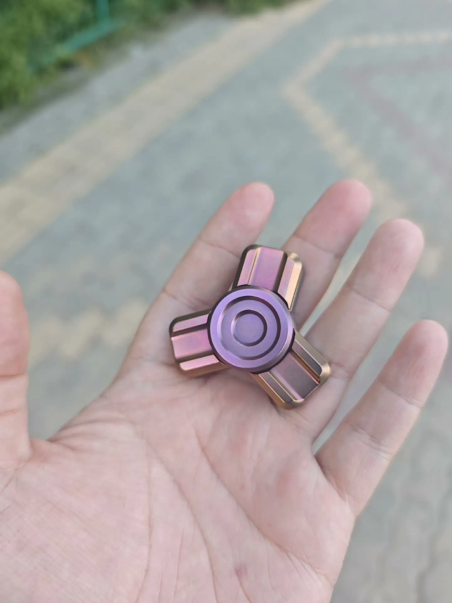 TQedc, froge armor opening linked gyroscope, zirconium alloy decompression EDC
TQedc, froge armor opening linked gyroscope, zirconium alloy decompression EDC
