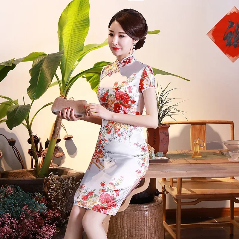 Vintage Cheongsam Summer Traditional Chinese Dresses Print Flower Short Sleeve Qipao Mandarin Collar Elegant Wedding Dress
Vintage Cheongsam Summer Traditional Chinese Dresses Print Flower Short Sleeve Qipao Mandarin Collar Elegant Wedding Dress