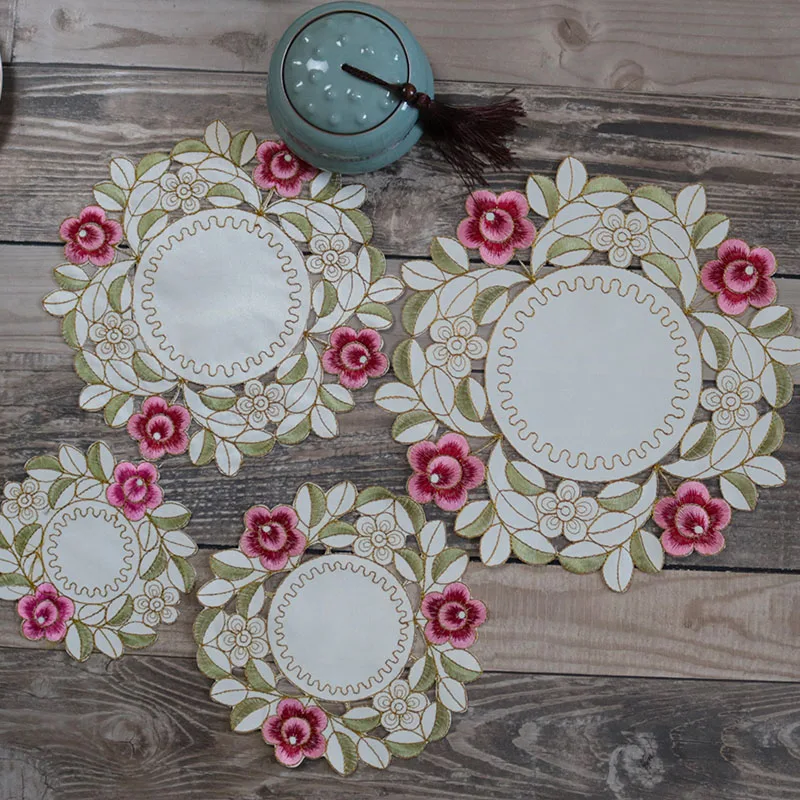 Europe rose flower embroidery table place mat cloth Wedding Christmas dining placemat kitchen Table decoration and accessories
Europe rose flower embroidery table place mat cloth Wedding Christmas dining placemat kitchen Table decoration and accessories