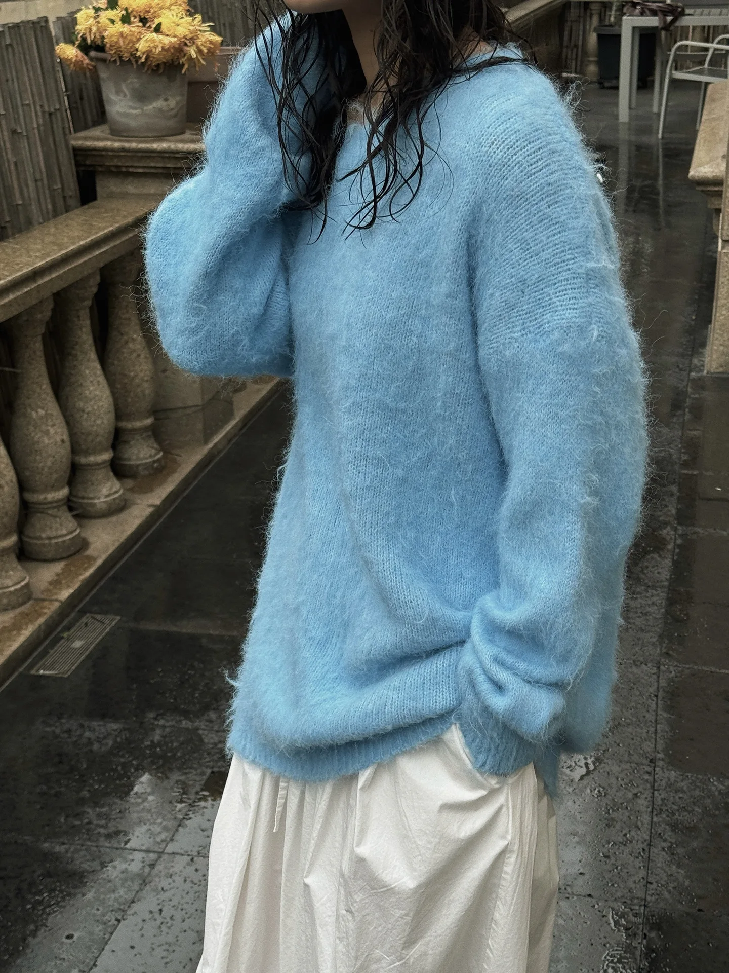 Весенний простой и модный вязаный свитер из шерсти с круглым вырезом, однотонный, мягкий и приятный на ощупь, для женщин
Весенний простой и модный вязаный свитер из шерсти с круглым вырезом, однотонный, мягкий и приятный на ощупь, для женщин