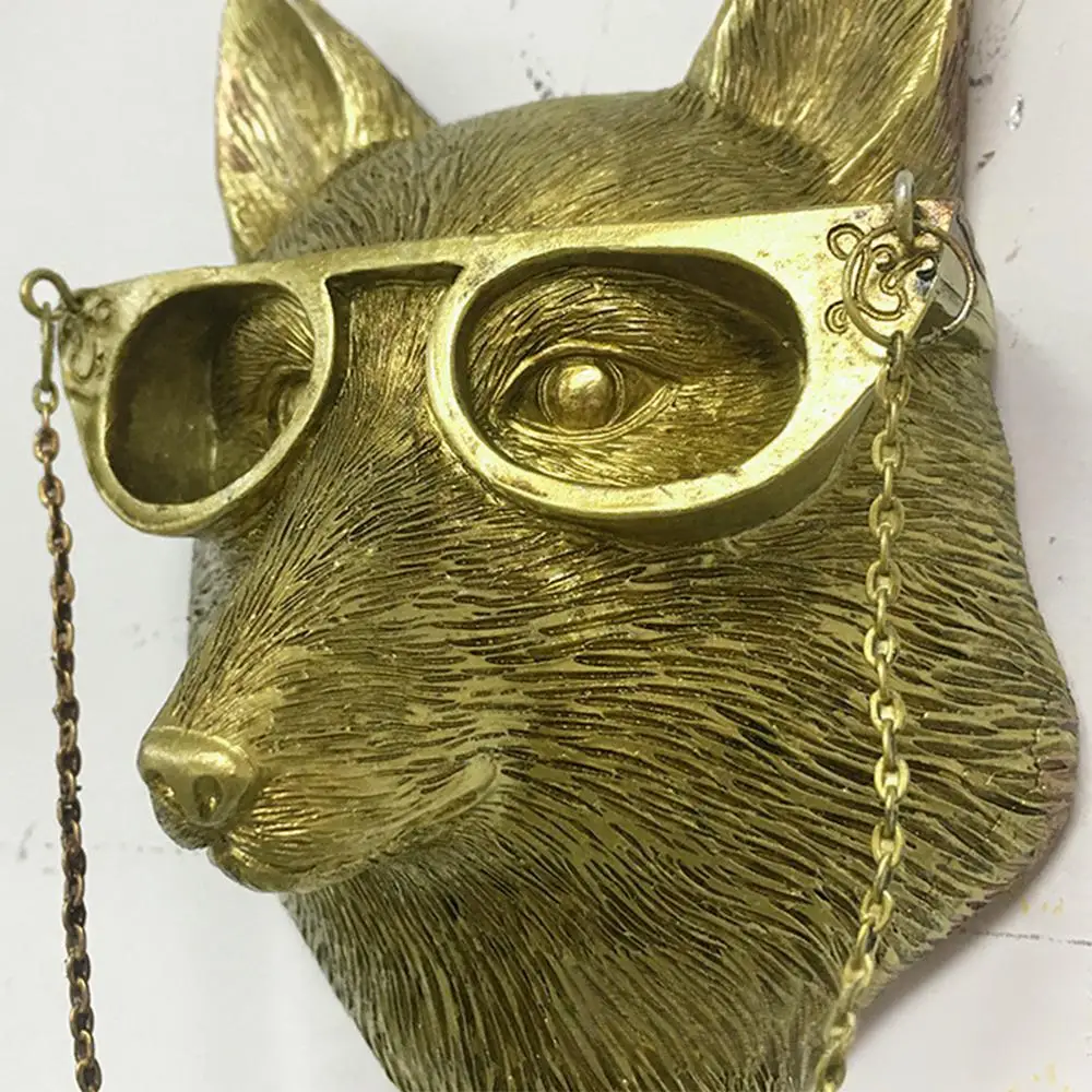 Brass-Imitated Bear Head wall decor Statue Animal Hanging Resin Ornament for Indoor Spaces Bedrooms Living Room Fireplace Office
Brass-Imitated Bear Head wall decor Statue Animal Hanging Resin Ornament for Indoor Spaces Bedrooms Living Room Fireplace Office