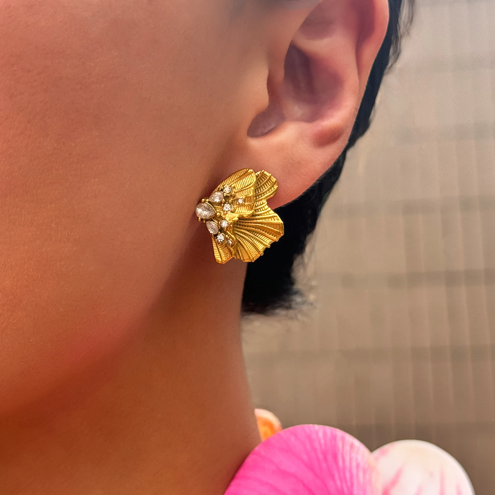 DASEIN New Boho Butterfly Wing Water Drop Zircon Earrings INS 18k Gold Plated Hypoallergenic Stainless Steel Vintage Jewelry
DASEIN New Boho Butterfly Wing Water Drop Zircon Earrings INS 18k Gold Plated Hypoallergenic Stainless Steel Vintage Jewelry