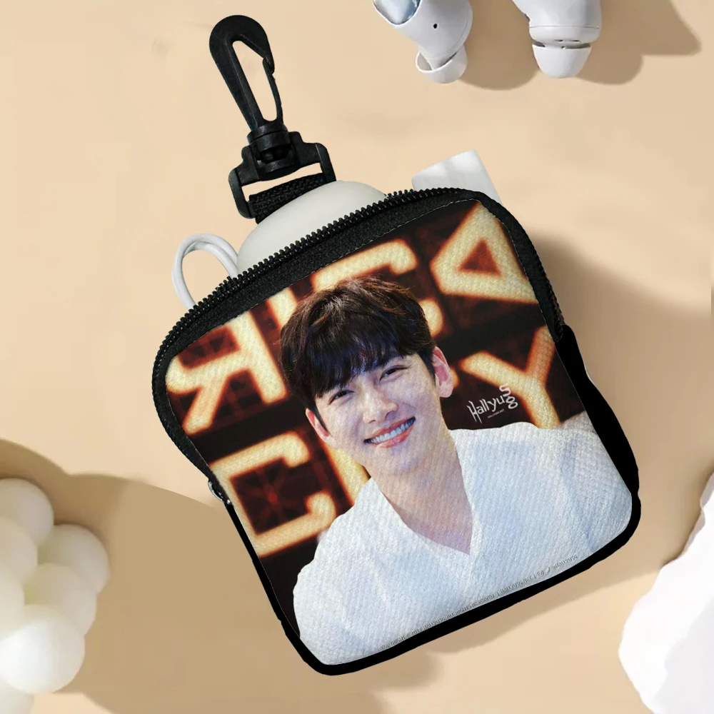 Ji Chang Wook Минималистичная и модная женская короткая сумка для карт, ультратонкий мини-кошелек Zero 10,16
Ji Chang Wook Минималистичная и модная женская короткая сумка для карт, ультратонкий мини-кошелек Zero 10,16