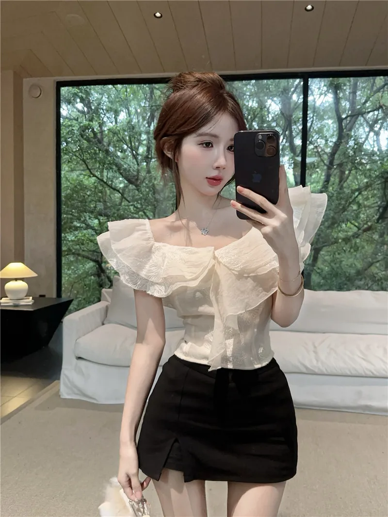 New Chinese Sle One oulder Bibbied Blouse Women's ort Sve irt Floral Lace Trim Faionable Summer New Arrival 
New Chinese Sle One oulder Bibbied Blouse Women's ort Sve irt Floral Lace Trim Faionable Summer New Arrival