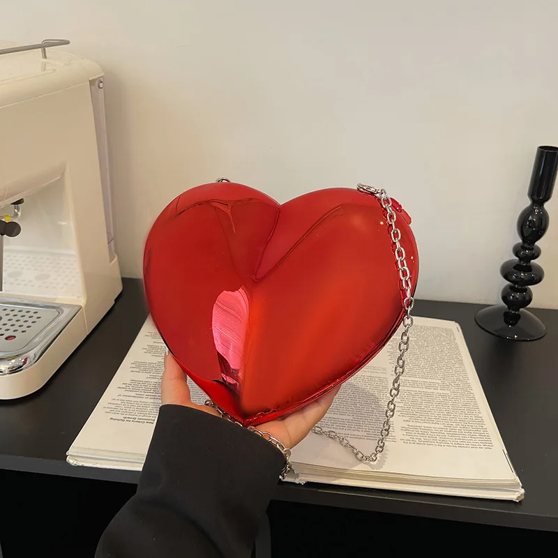 Acrylic evening bag love heart shape chain crossbody bag for women 2024 new fashion niche shoulder bag ins mirror box bag
Acrylic evening bag love heart shape chain crossbody bag for women 2024 new fashion niche shoulder bag ins mirror box bag