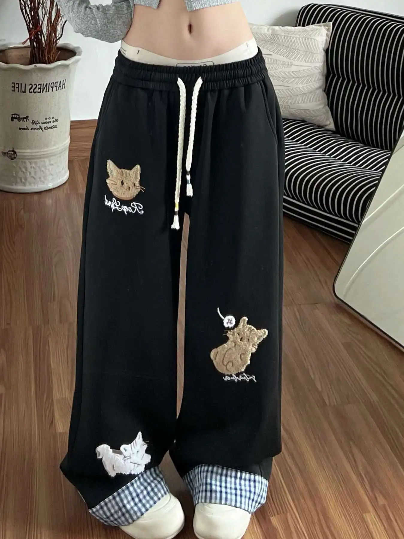 Korean Style Towel Embroidery Casual Pants Women's Autumn Winter Plaid Splicing Drape Straight Leg Loose Fit Trousers
Korean Style Towel Embroidery Casual Pants Women's Autumn Winter Plaid Splicing Drape Straight Leg Loose Fit Trousers