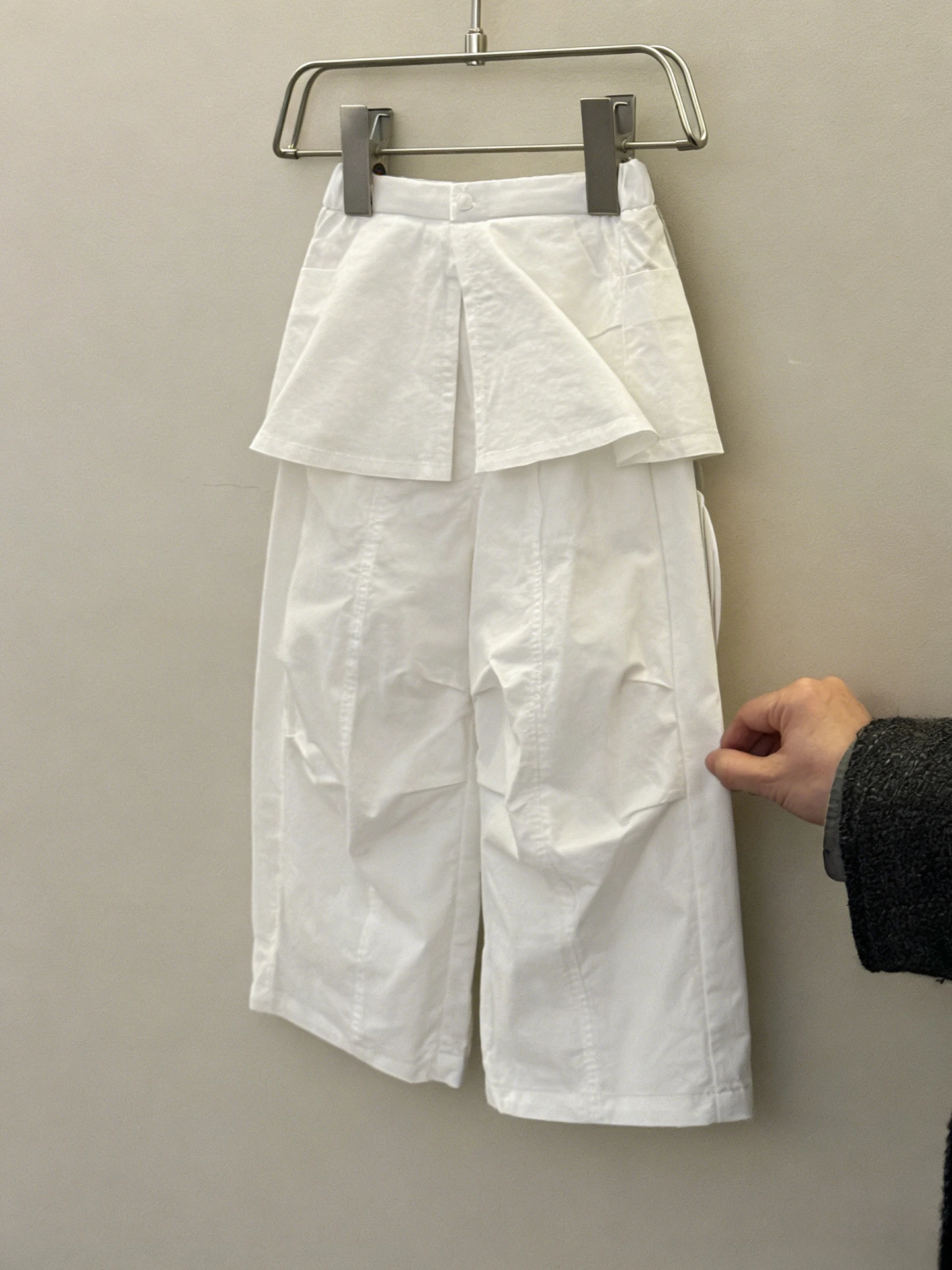 Girls Mosquito-Resistant Wide Leg Pants Summer Casual Loose Fit Long Trousers Children's Fashionable Simple Style Kids Clothing
Girls Mosquito-Resistant Wide Leg Pants Summer Casual Loose Fit Long Trousers Children's Fashionable Simple Style Kids Clothing