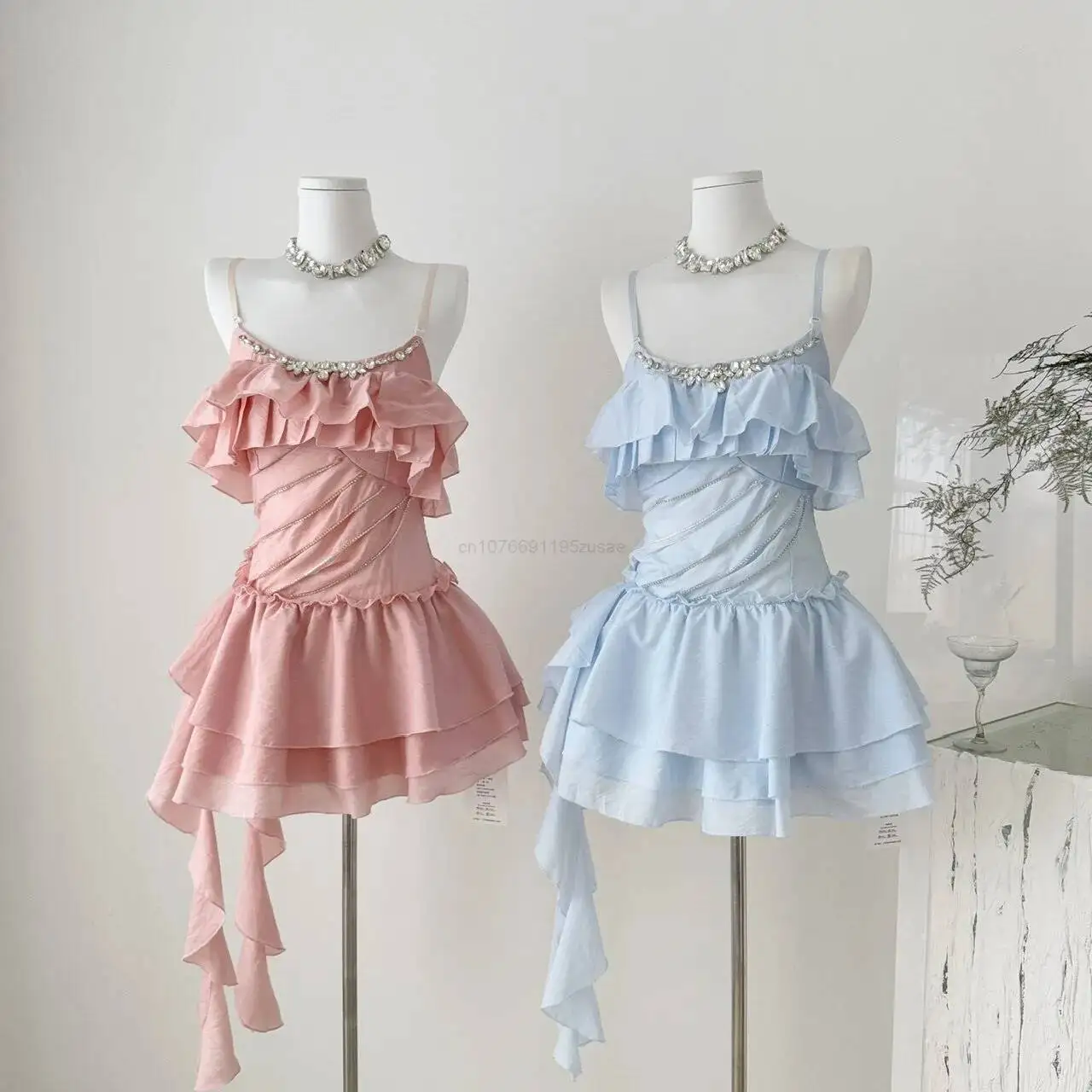 Peach Homemade Madou Formula Organza Layered Ruffle Diamond-Embellished Strapless Cake Skirt Dress Women's Hanfu
Peach Homemade Madou Formula Organza Layered Ruffle Diamond-Embellished Strapless Cake Skirt Dress Women's Hanfu