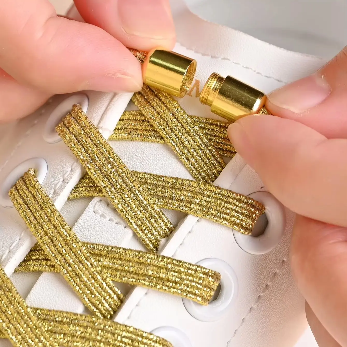 1 Pair of No-Tie Shoelaces with Colorful Buckles | Gold & Pearl Luster Elastic Fashionable Shoelaces, Easy Slip-On Design
1 Pair of No-Tie Shoelaces with Colorful Buckles | Gold & Pearl Luster Elastic Fashionable Shoelaces, Easy Slip-On Design