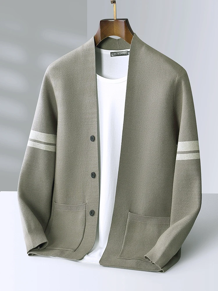 Мужской кардиган из 100% чистой шерсти, осенне-зимний, с V-образным вырезом, однотонный, приталенный, в корейском стиле, модный вязаный кашемировый жакет, смарт-кэжуал
Мужской кардиган из 100% чистой шерсти, осенне-зимний, с V-образным вырезом, однотонный, приталенный, в корейском стиле, модный вязаный кашемировый жакет, смарт-кэжуал