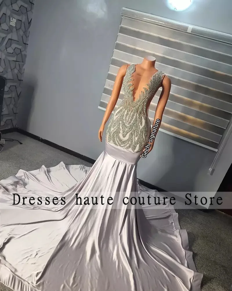 Luxury Silver Crystal Rhinestones Prom Dress 2025 For Black Girl Diamonds Birthday Party Dress Evening Gown Customized
Luxury Silver Crystal Rhinestones Prom Dress 2025 For Black Girl Diamonds Birthday Party Dress Evening Gown Customized