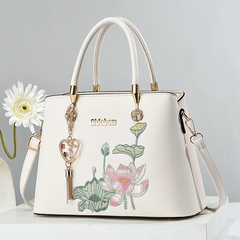 High-End Chinese Style Embroidery Women's Bag Large Womens Luxury Handbag Birthday Gift Crossbody Bag for Women Tote Bag
High-End Chinese Style Embroidery Women's Bag Large Womens Luxury Handbag Birthday Gift Crossbody Bag for Women Tote Bag