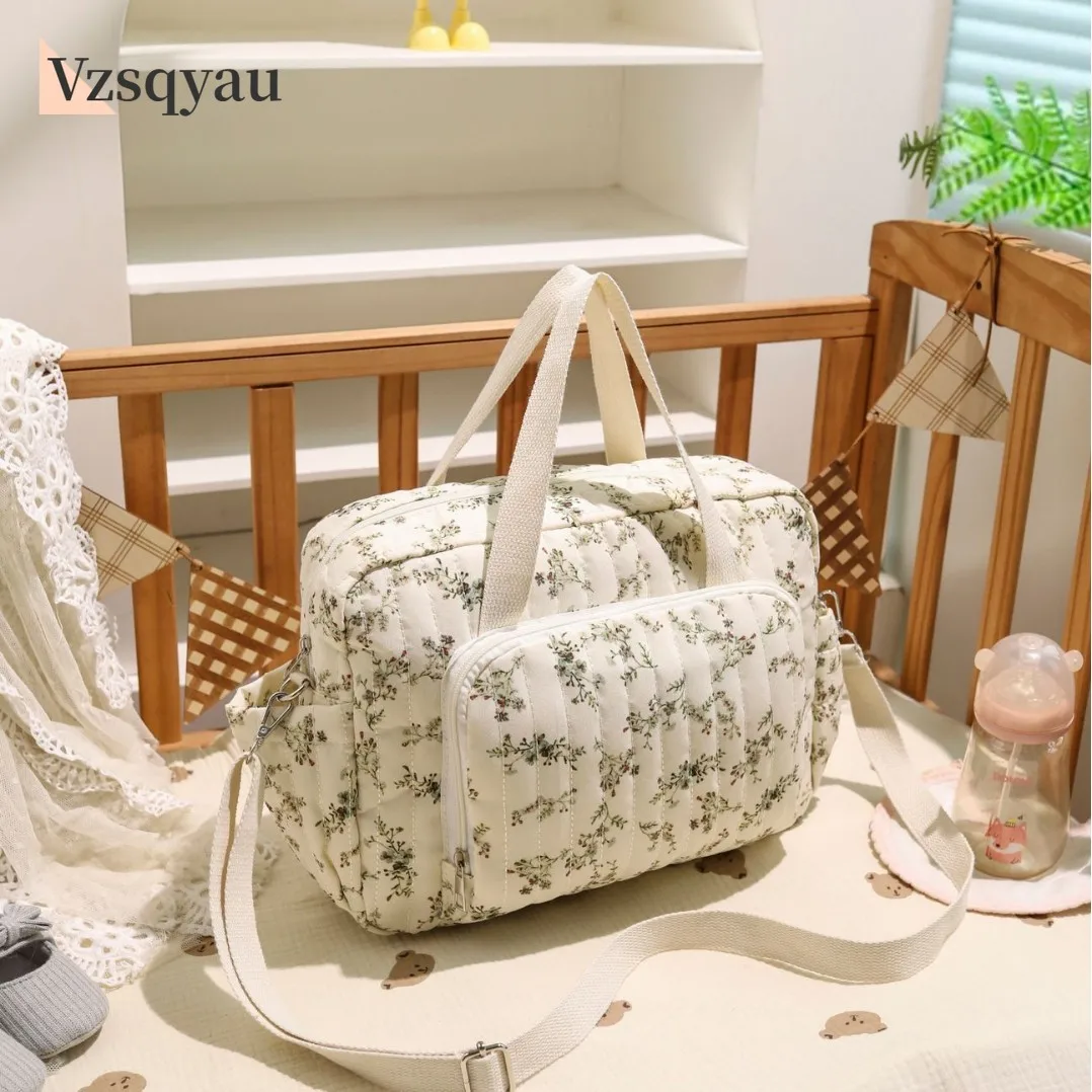 Дорожные сумки для мамы на короткие расстояния, спортивные сумки большой вместимости, сумка на плечо, повседневная сумка для мамы и ребенка, сумка для подгузников
Дорожные сумки для мамы на короткие расстояния, спортивные сумки большой вместимости, сумка на плечо, повседневная сумка для мамы и ребенка, сумка для подгузников