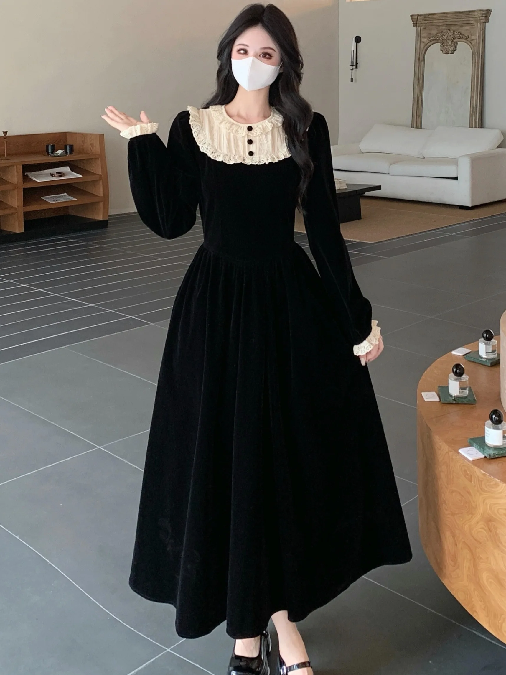 plus Size Velvet Lace Patchwork Dress Slimming Waist Design Autumn Winter New Style Little Black Dress A-Line Skirt Commute S...
plus Size Velvet Lace Patchwork Dress Slimming Waist Design Autumn Winter New Style Little Black Dress A-Line Skirt Commute S...