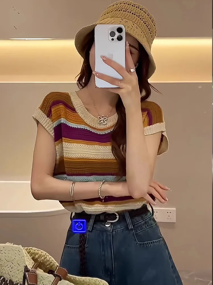 Striped Ice Silk Knitted Short Sleeve Women's Top Hollow out Design Summer Slimming plus Size Fashionable Commute Style
Striped Ice Silk Knitted Short Sleeve Women's Top Hollow out Design Summer Slimming plus Size Fashionable Commute Style