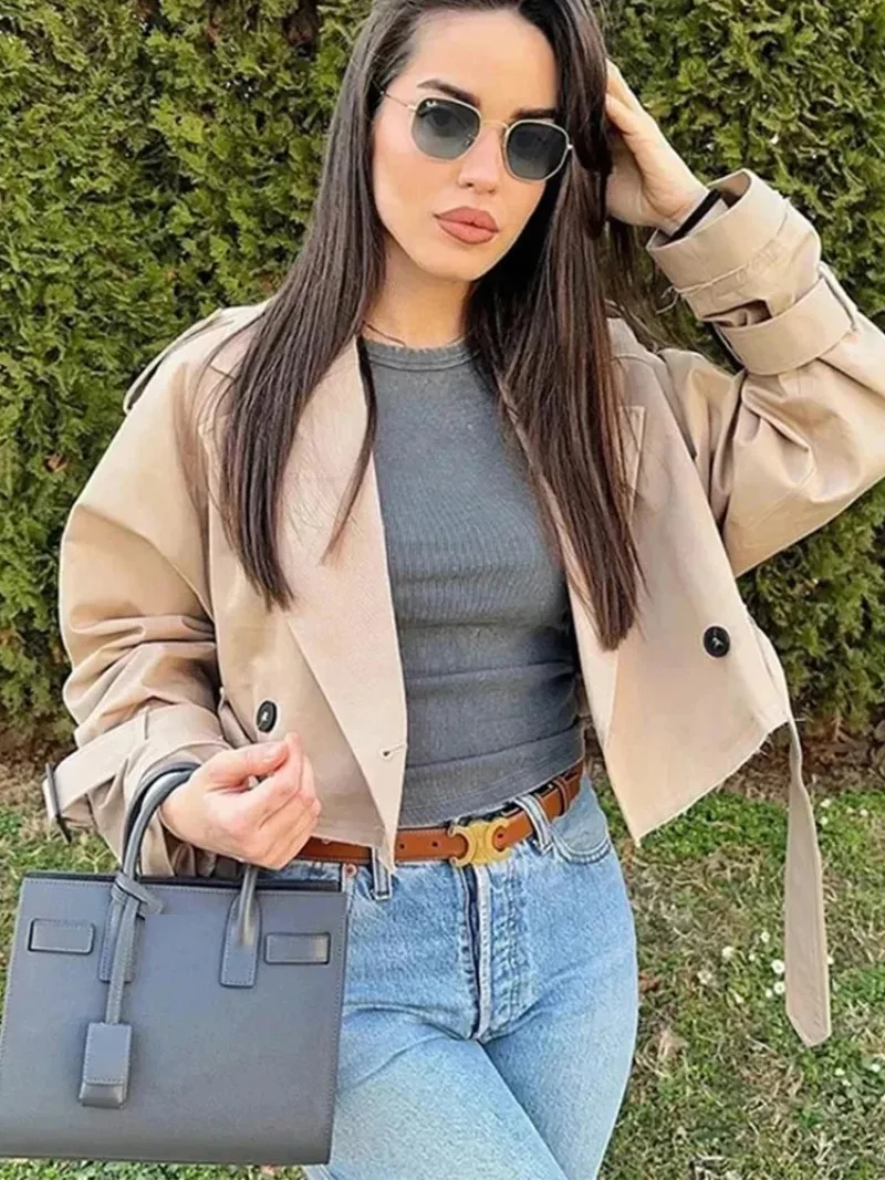 Female Coat Outfits 2025 Women Belt Cropped Trench Spring Jacket Vintage Streetwear Double Breasted Long Sleeve Top
Female Coat Outfits 2025 Women Belt Cropped Trench Spring Jacket Vintage Streetwear Double Breasted Long Sleeve Top