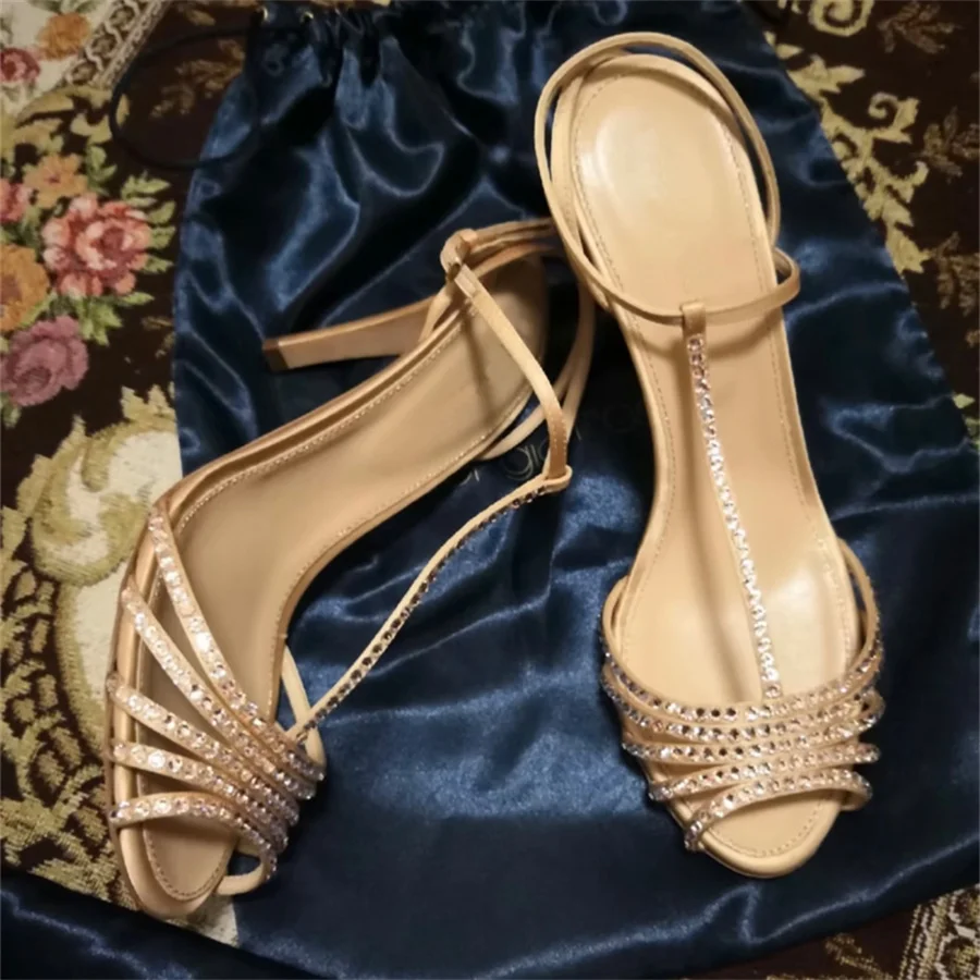 2026 New Sexy Rhinestone Women Gladiator Sandals T-Strap High Heel Shoes Hollow Out Summer Dress Pumps Ladies Peep Toe Stiletto
2026 New Sexy Rhinestone Women Gladiator Sandals T-Strap High Heel Shoes Hollow Out Summer Dress Pumps Ladies Peep Toe Stiletto