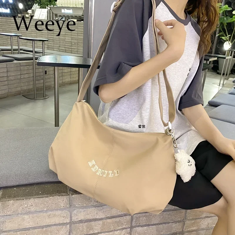 Fresh Nylon Zipper Shoulder Bag Female 2023 Summer New Ins Campus Shoulder Bag Handbags for Women Designer
Fresh Nylon Zipper Shoulder Bag Female 2023 Summer New Ins Campus Shoulder Bag Handbags for Women Designer