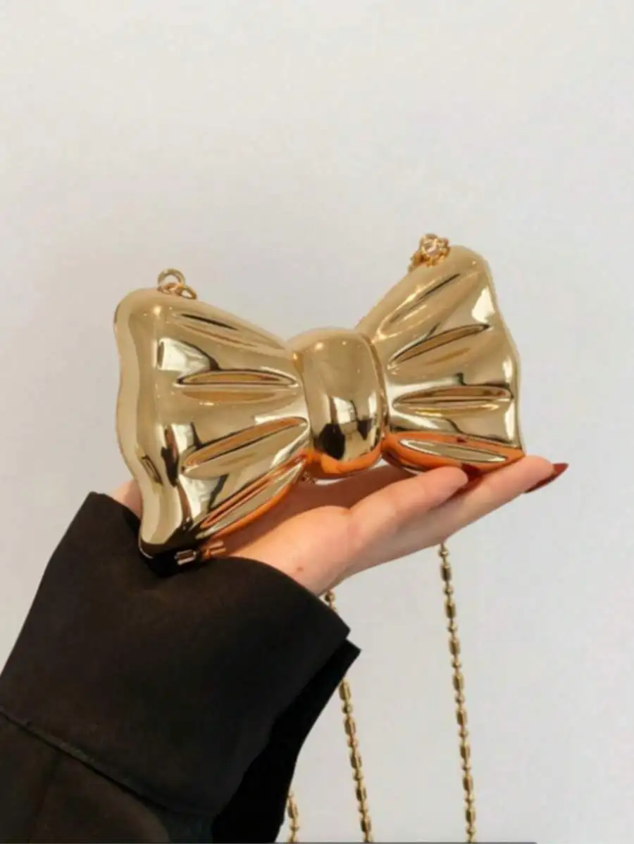 Mini Shell Shaped Acrylic Laser Metal Clutch Bag With Chain Strap For Women Evening Party
Mini Shell Shaped Acrylic Laser Metal Clutch Bag With Chain Strap For Women Evening Party