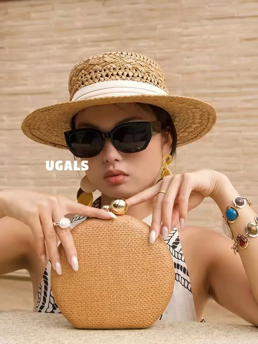 Fashion Circular Bag Luxury Clutch Purse Women Handbag Female Shoulder Crossbody Bag
Fashion Circular Bag Luxury Clutch Purse Women Handbag Female Shoulder Crossbody Bag