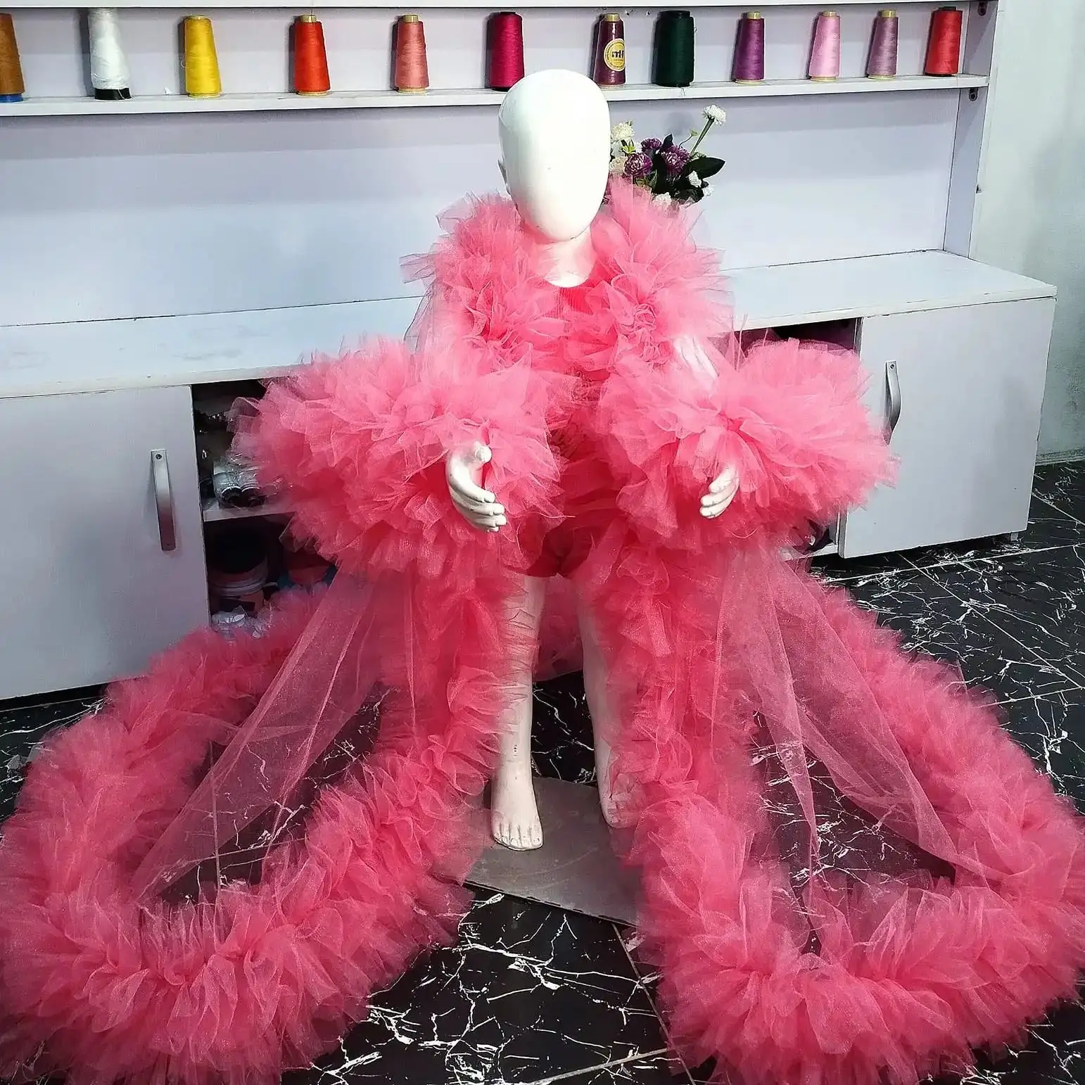 Pink Ruffles Litter Girls Birthday Photoshoot Dresses Customized Princess Flower Girl's Dress for Wedding Party
Pink Ruffles Litter Girls Birthday Photoshoot Dresses Customized Princess Flower Girl's Dress for Wedding Party