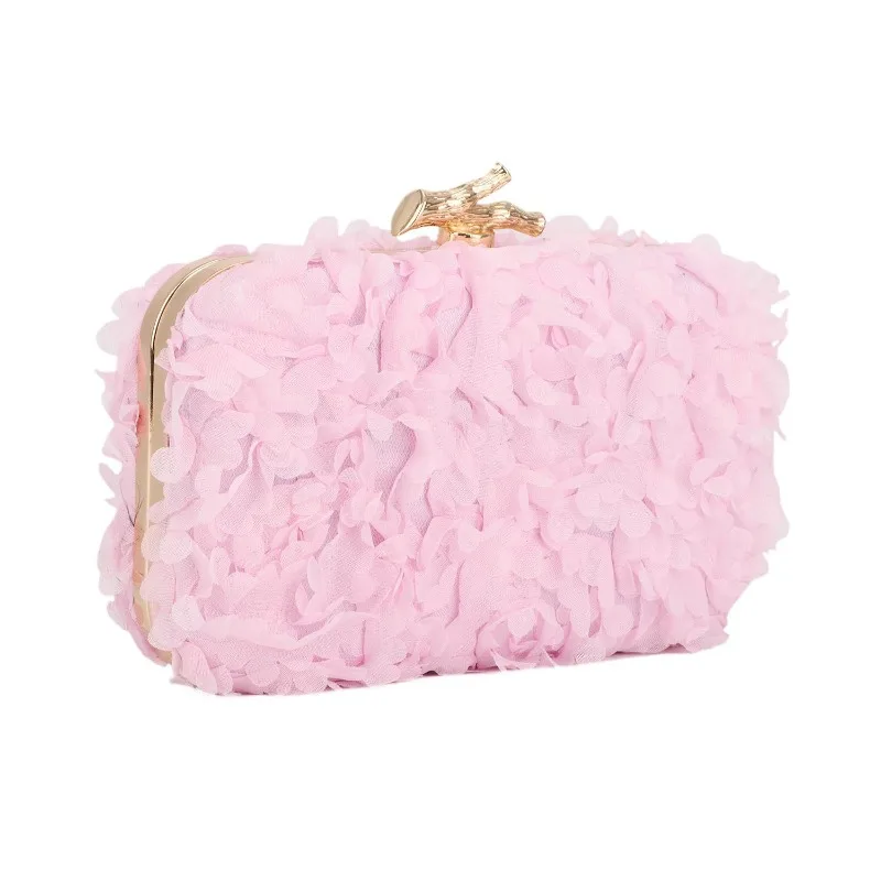 2025 Delicate Chiffon Flower Clutch - Handmade High-End Banquet Bag with Tree Branch Inspired Handle for Ladies' Party Elegance
2025 Delicate Chiffon Flower Clutch - Handmade High-End Banquet Bag with Tree Branch Inspired Handle for Ladies' Party Elegance