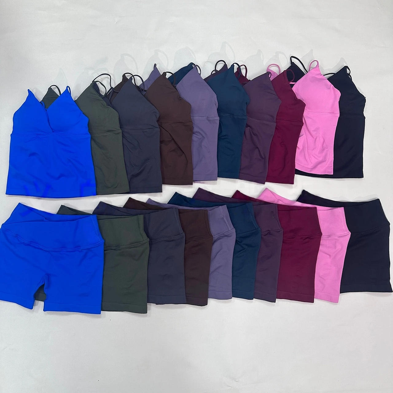 Yoga Vision Twist Front Longline Top Leggings Set Women's Backless Camisole Built-In Bra Vest High-Waisted Gym Sports Se
Yoga Vision Twist Front Longline Top Leggings Set Women's Backless Camisole Built-In Bra Vest High-Waisted Gym Sports Se